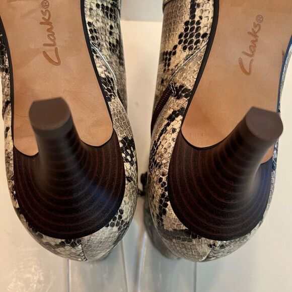 CLARKS Linvale Judith Vegan Snakeskin Bootie 8.5 W  *NEW* - Picture 12 of 14